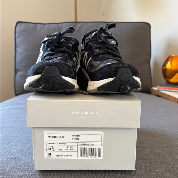 New Balance 990 Black and White Running Shoes sz 5.5 - Picture 2 of 5